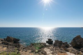 Armonia Seaside Villas