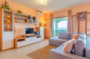 Seafront Holiday Home Marija