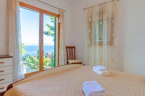 Seafront Holiday Home Marija