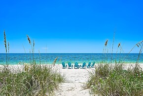 Direct Beachfront Delight by Beachside Management