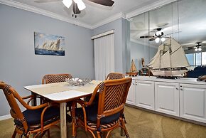 Direct Beachfront Delight by Beachside Management