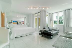 Casa Costa 308s Studio, Pools, Jacuzzi, Beach, Shops & Dog Friendly