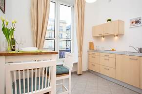 Apartment Warsaw Warecka by Renters