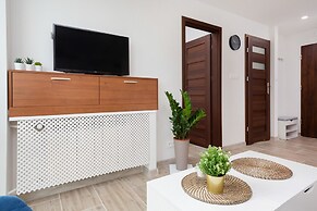 Business Apartment Grzybowska by Renters