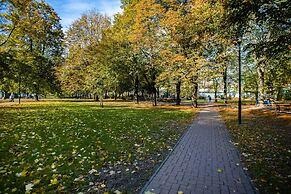 Business Apartment Grzybowska by Renters