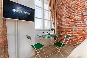 Studio Warsaw Krzywe Kolo by Renters