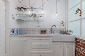 Studio Warsaw Krzywe Kolo by Renters