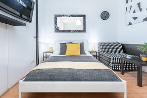 Studio Warsaw Wilcza by Renters