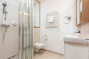 Wolska Deluxe Studio Apartment