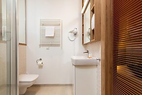 Wolska Deluxe Studio Apartment