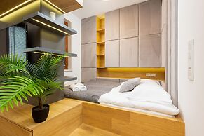 Studio Warsaw Grzybowska by Renters
