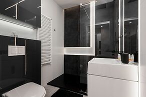 Studio Warsaw Grzybowska by Renters