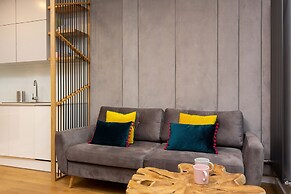 Studio Warsaw Grzybowska by Renters