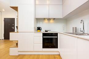 Studio Warsaw Grzybowska by Renters