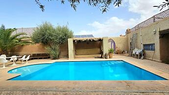 Marrakesh 6-bed Housing Authentic Berber