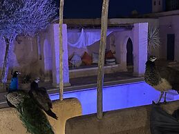 Marrakesh 6-bed Housing Authentic Berber