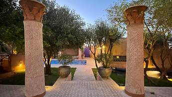 Marrakesh 6-bed Housing Authentic Berber