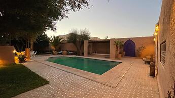 Marrakesh 6-bed Housing Authentic Berber
