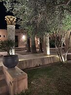 Marrakesh 6-bed Housing Authentic Berber