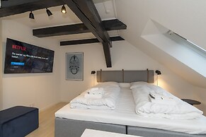 Modern Luxury Penthouse