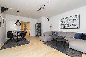 Modern Luxury Penthouse