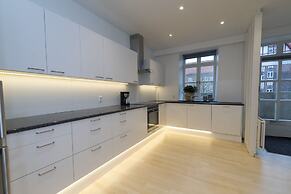 Modern Luxury Penthouse