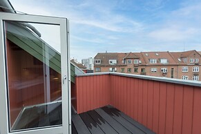 Modern Luxury Penthouse