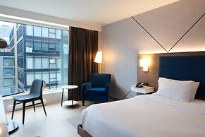 Hampton Inn by Hilton Montreal Downtown