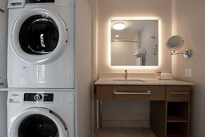 Hampton Inn by Hilton Montreal Downtown