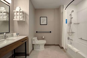 Hampton Inn by Hilton Montreal Downtown