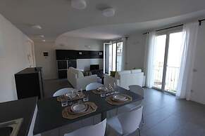 The Green House on the Lake