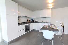 The Green House on the Lake