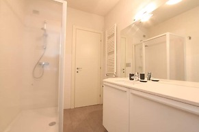 The Green House on the Lake