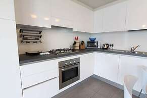 The Green House on the Lake