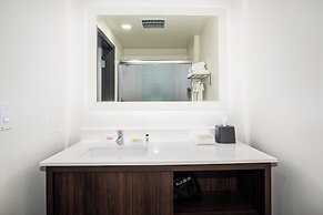 Holiday Inn Glendale - Stadium & Ent Dist by IHG