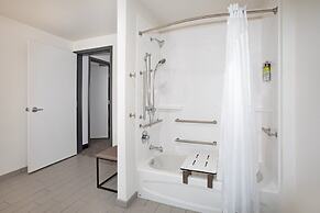 Holiday Inn Glendale - Stadium & Ent Dist by IHG