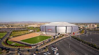 Holiday Inn Glendale - Stadium & Ent Dist by IHG