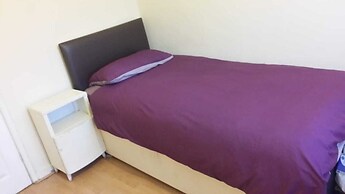 Chester 3 Bedroom House 4th Room to Sleep 7 Total