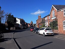 Chester 3 Bedroom House 4th Room to Sleep 7 Total