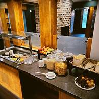 The Oakwood Hotel