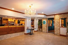 The Oakwood Hotel