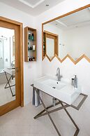 Luxury Villa with Penthouse, Pools and Sea View