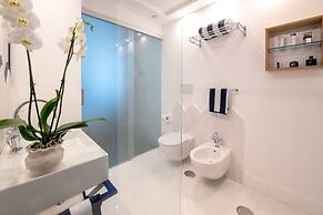 Luxury Villa with Penthouse, Pools and Sea View