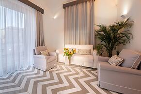 Luxury Villa with Penthouse, Pools and Sea View