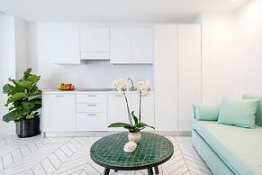 Luxury Villa with Penthouse, Pools and Sea View