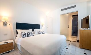 Luxury Villa with Penthouse, Pools and Sea View