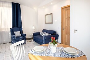 Luxury Villa with Penthouse, Pools and Sea View