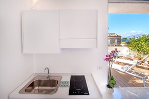 Luxury Villa with Penthouse, Pools and Sea View