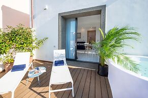 Luxury Villa with Penthouse, Pools and Sea View