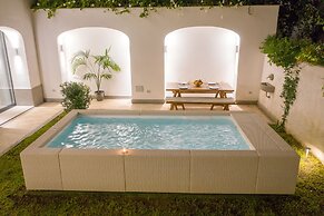 Luxury Villa with Penthouse, Pools and Sea View